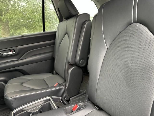 2025 Toyota Grand Highlander Hybrid XLE