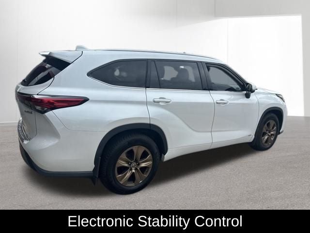 2022 Toyota Highlander Hybrid Bronze Edition