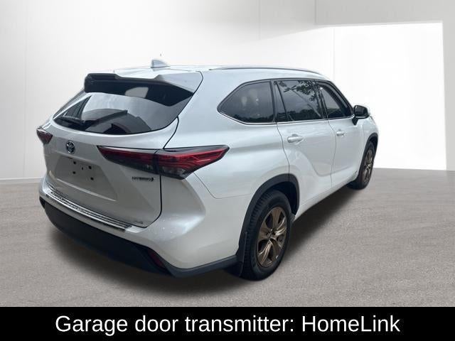 2022 Toyota Highlander Hybrid Bronze Edition