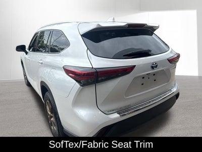 2022 Toyota Highlander Hybrid Bronze Edition