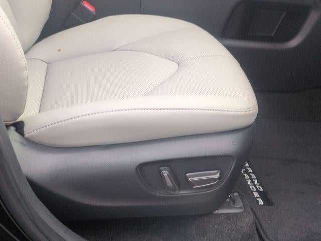 2026 Toyota GRAND HIGHLANDER HEV Limited