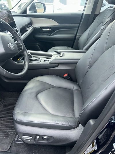 2025 Toyota GRAND HIGHLANDER HEV Limited