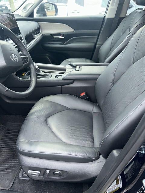 2025 Toyota GRAND HIGHLANDER HEV Limited