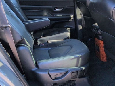 2025 Toyota GRAND HIGHLANDER HEV XLE