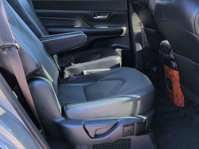 2025 Toyota GRAND HIGHLANDER HEV XLE