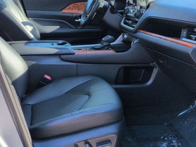 2025 Toyota GRAND HIGHLANDER HEV XLE