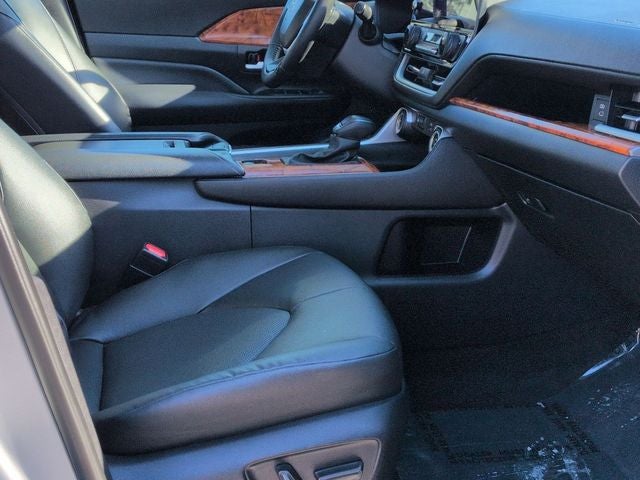 2025 Toyota GRAND HIGHLANDER HEV XLE