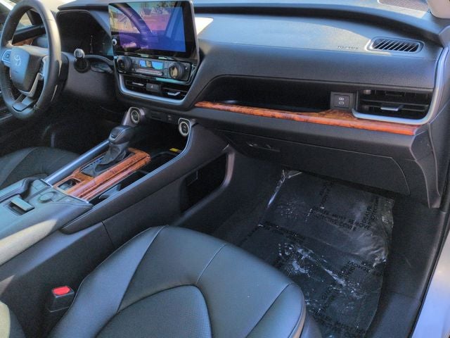 2025 Toyota GRAND HIGHLANDER HEV XLE