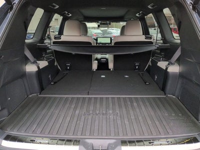 2026 Toyota GRAND HIGHLANDER HEV MAX Platinum