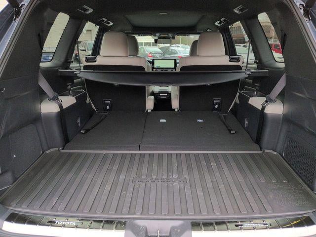 2026 Toyota GRAND HIGHLANDER HEV MAX Platinum