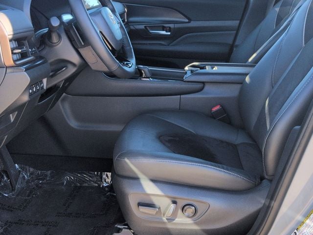 2025 Toyota GRAND HIGHLANDER HEV MAX Platinum