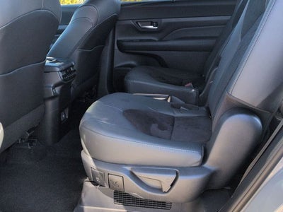 2025 Toyota GRAND HIGHLANDER HEV MAX Platinum