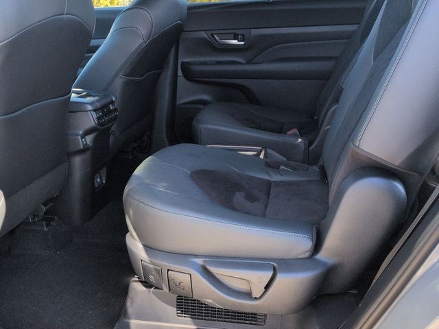 2025 Toyota GRAND HIGHLANDER HEV MAX Platinum