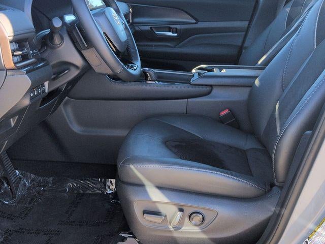 2025 Toyota GRAND HIGHLANDER HEV MAX Platinum