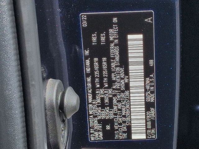 2022 Toyota HIGHLANDER LE