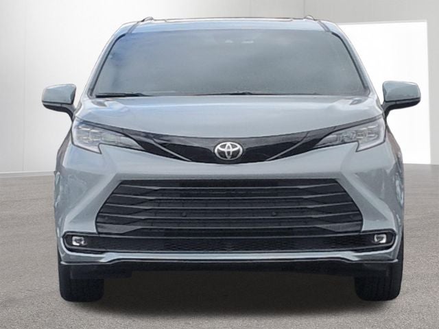 2026 Toyota SIENNA XLE AWD Woodland Edition 7 Passenger