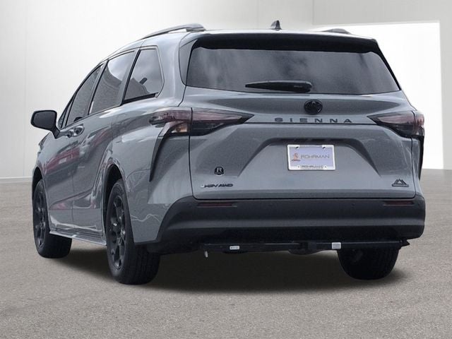 2026 Toyota SIENNA XLE AWD Woodland Edition 7 Passenger