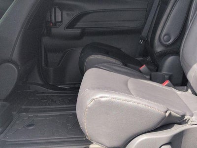 2026 Toyota SIENNA XLE AWD Woodland Edition 7 Passenger