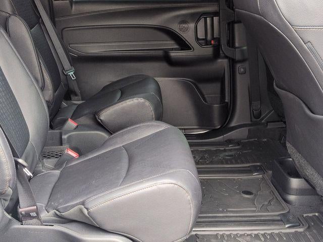 2026 Toyota SIENNA XLE AWD Woodland Edition 7 Passenger