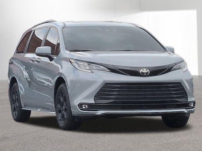 2026 Toyota SIENNA XLE AWD Woodland Edition 7 Passenger