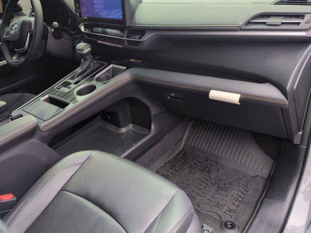 2026 Toyota SIENNA XLE AWD Woodland Edition 7 Passenger