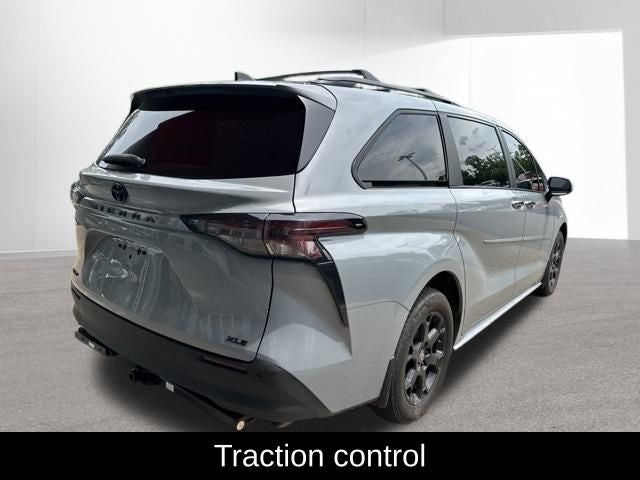 2025 Toyota Sienna Woodland Edition 7 Passenger