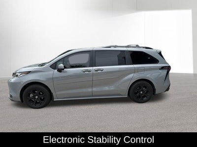 2025 Toyota Sienna Woodland Edition 7 Passenger