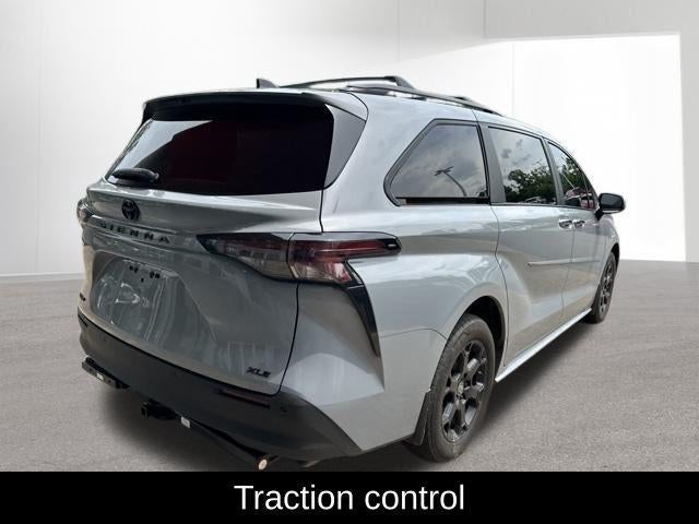 2025 Toyota Sienna Woodland Edition 7 Passenger
