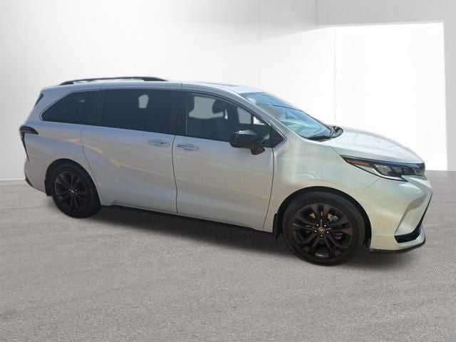 2024 Toyota Sienna XSE 7 Passenger