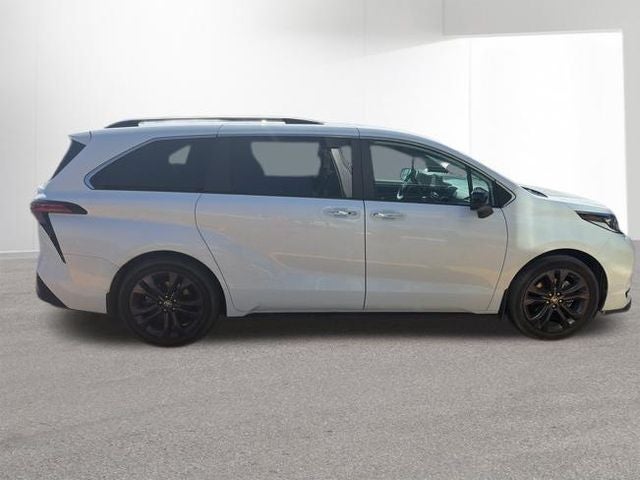 2024 Toyota Sienna XSE 7 Passenger