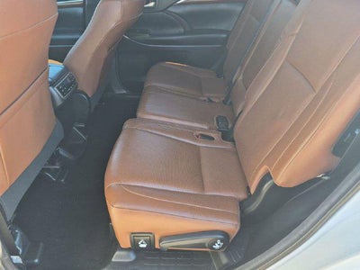 2018 Toyota Highlander Limited Platinum