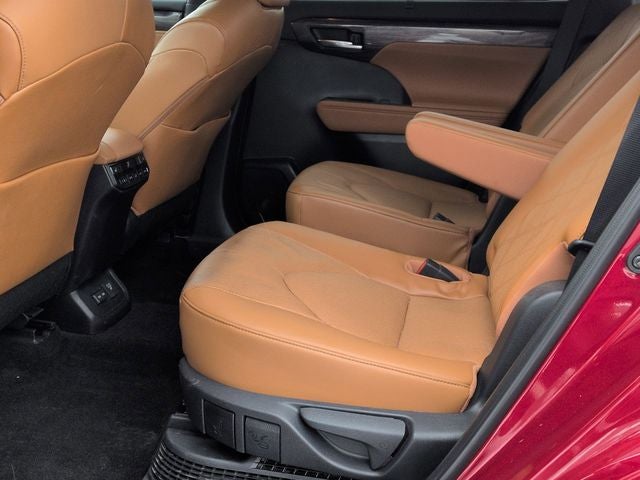 2023 Toyota HIGHLANDER HYBRD Platinum