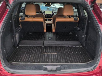2023 Toyota HIGHLANDER HYBRD Platinum