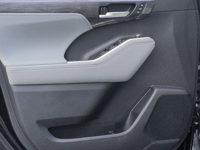 2026 Toyota HIGHLANDER HEV Platinum