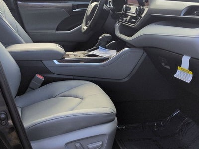 2026 Toyota HIGHLANDER HEV Platinum