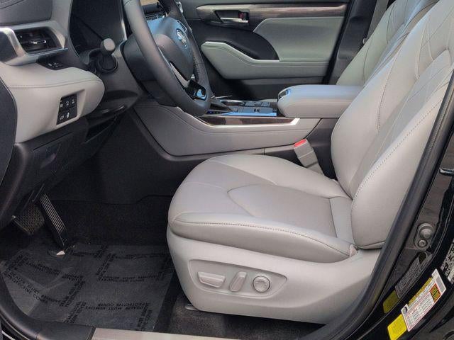 2026 Toyota HIGHLANDER HEV Platinum