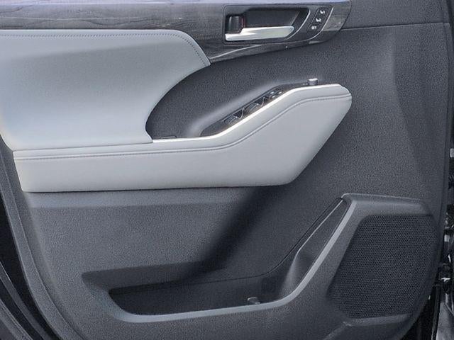 2026 Toyota HIGHLANDER HEV Platinum