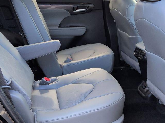 2026 Toyota HIGHLANDER HEV Platinum