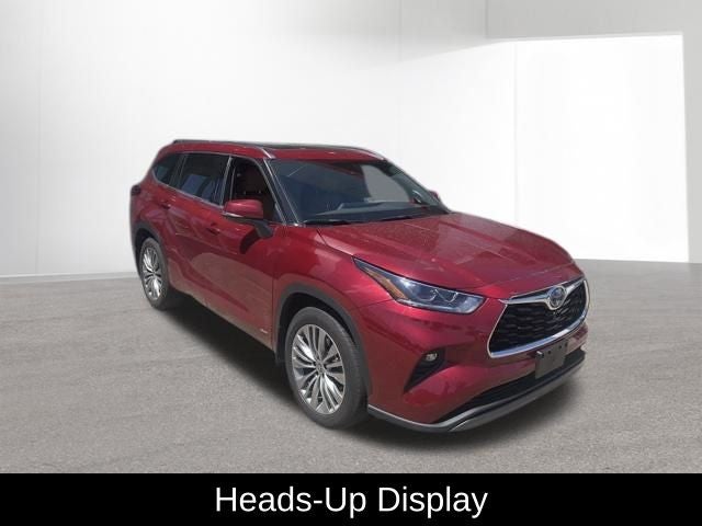 2022 Toyota Highlander Hybrid Platinum