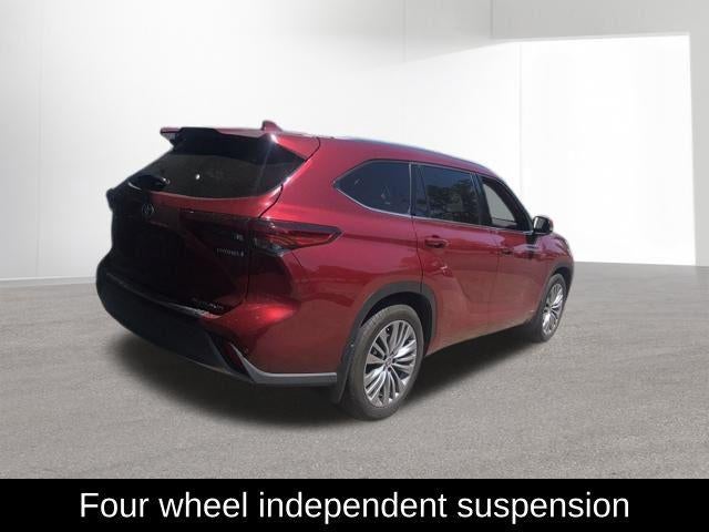 2022 Toyota Highlander Hybrid Platinum