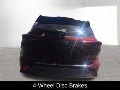 2022 Toyota Highlander Hybrid Platinum