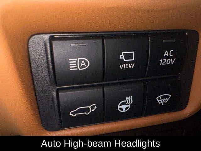 2022 Toyota Highlander Hybrid Platinum