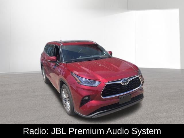 2022 Toyota Highlander Hybrid Platinum
