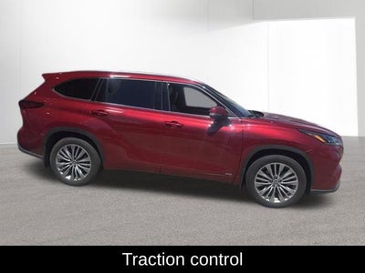 2022 Toyota Highlander Hybrid Platinum