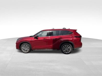 2026 Toyota Highlander Hybrid Platinum