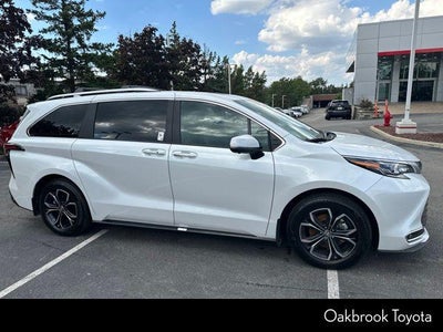 2026 Toyota Sienna Platinum 7 Passenger