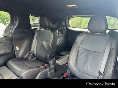 2026 Toyota Sienna Platinum 7 Passenger