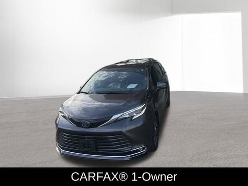2025 Toyota Sienna Platinum 7 Passenger