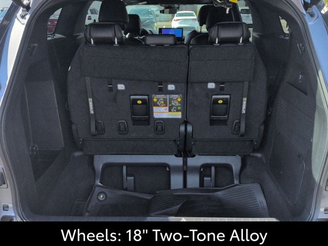 2025 Toyota Sienna Platinum 7 Passenger