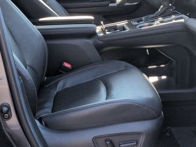 2025 Toyota Sienna Platinum 7 Passenger
